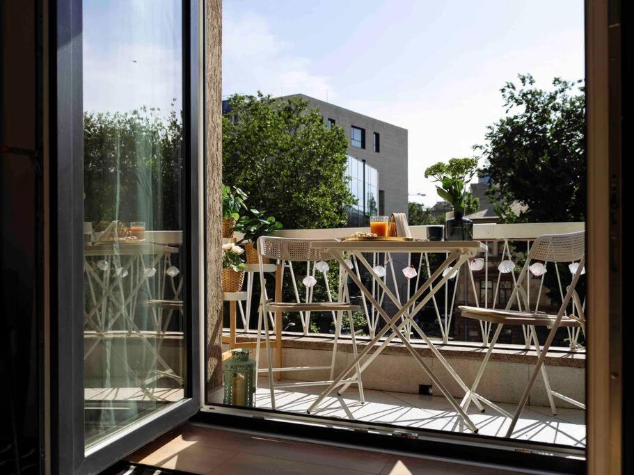 Bright 2Br Apartment - Top Location - City Balcony 부쿠레슈티 외부 사진