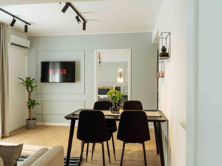 Bright 2Br Apartment - Top Location - City Balcony 부쿠레슈티 외부 사진