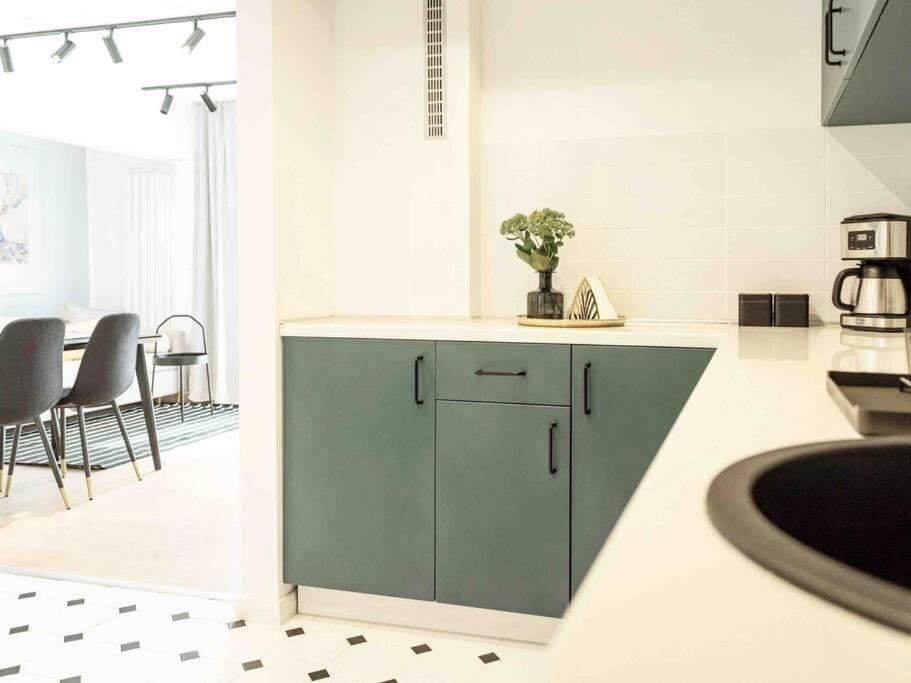 Bright 2Br Apartment - Top Location - City Balcony 부쿠레슈티 외부 사진